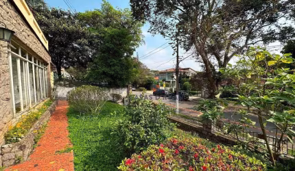 Sobrado abaixo da avaliação com 630m2 de terreno. Localizado em uma das melhores ruas da City lapa!