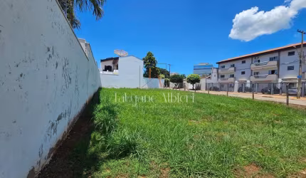 Terreno de esquina no jardim Glória em Americana/SP
