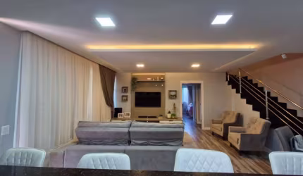 Casa com 3 quartos à venda na Rua Stuttgart, 152, Ponta Aguda, Blumenau, 175 m2 por R$ 1.100.000