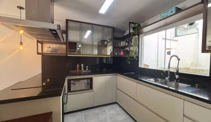 Casa com 2 quartos à venda em Água Verde, Blumenau , 80 m2 por R$ 440.000