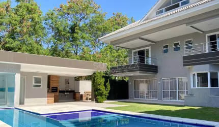 Casa à venda no condomínio Del Lago - Barra da Tijuca.