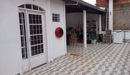 Casa 2 quartos reformada
