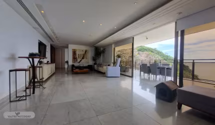 Apartamento à venda na Avenida Atlântica, Leme – Frente Mar, 3 Quartos, 4 Vagas, Vista Maravilhosa da Pedra do Leme