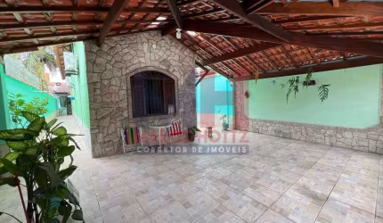 Casa com 2 dorms, Maracanã, Praia Grande - R$ 460 mil, Cod: 206746