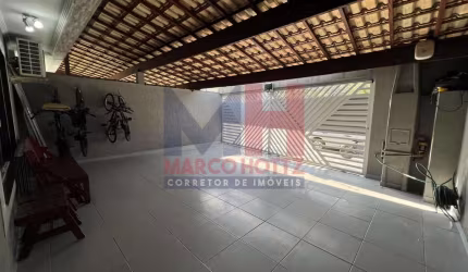Sobrado com 3 dorms, Canto do Forte, Praia Grande, Cod: 207000