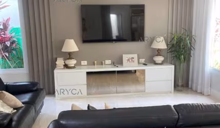 Casa de Altíssimo Padrão para Locação | 3 Suítes | Mobiliada