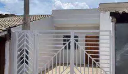 Casa à Venda - 2 dorm  Parque São Bento