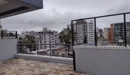 Cobertura duplex à venda, 3 dormitórios, Bairro Menino Deus, Porto Alegre.