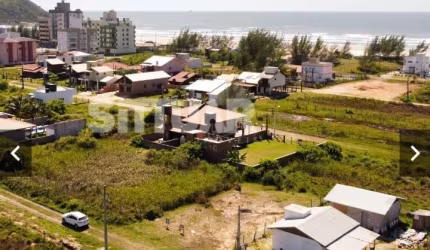 Terreno na praia de Itapirubá, Laguna, Santa Catarina.