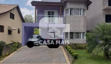 CASA EM CONDOMÍNIO | 3 DORMS 4 BANHEIROS 178M²