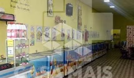 CASA COMERCIAL EM RUA MOVIMENTADA | 203m²