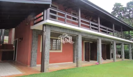 CASA LUXO DE CONDOMÍNIO | 270m² 4 DORMS
