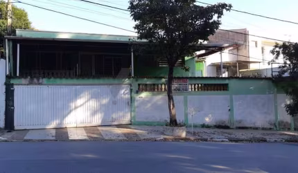 Casa com 4 quartos à venda na Rua Aníbal Ferreira, 91, Jardim Leonor, Campinas, 258 m2 por R$ 700.000