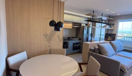 Apartamento com 2 quartos para alugar na Rua Lauro Vannucci, 1260, Parque Rural Fazenda Santa Cândida, Campinas, 55 m2 por R$ 4.300