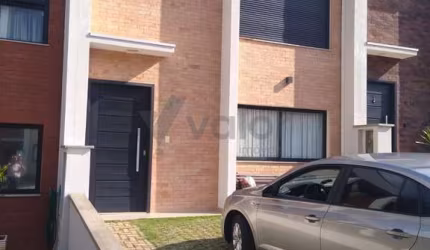 Casa em condomínio fechado com 3 quartos para alugar na Rua João Ubiali, 332-378, Chácaras Silvania, Valinhos, 140 m2 por R$ 6.000
