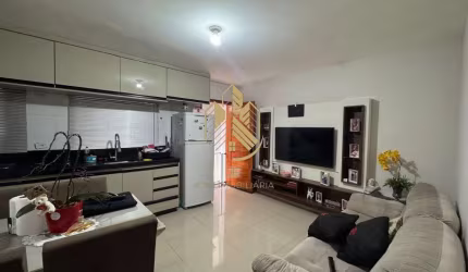 Apartamento Stúdio à venda na Vila Dalila, São Paulo-SP: 2 quartos, sala integrada com cozinha, 1 banheiro, 1 vaga de garagem.