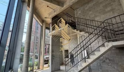 loja Comercial para Locação na Vila Mariana - São Paulo-SP: 2 Salas, Mezanino, Banheiro Adaptado, Vaga de Garagem  74m² de Área