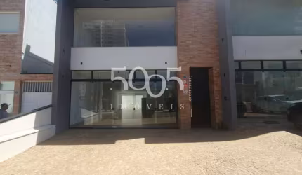 Galpão Comercial para Locação em Itu Novo Centro - 3 salas, 4 banheiros, 260m² de Área.