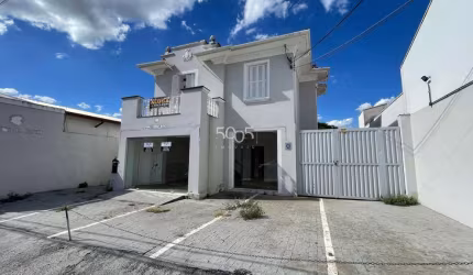 Casa comercial assobradada para locação no Centro com 281m² de construção e 481m²  de terreno