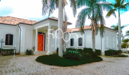 BelÍssima residência disponível para venda no Condomínio Fazenda Vila Real em Itu, com 6.800 m² de área total sendo 1.053 m² de construção.