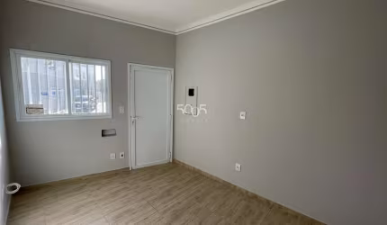 Imóvel comercial para locação no Bairro Brasil, com  65m² de área construída.