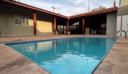 CASA A VENDA NO BAIRRO JARDIM RAMOS - BARRETOS/SP