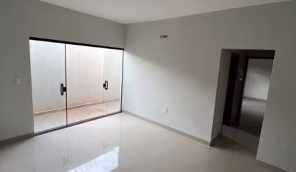 Apartamento em ótima localização ao lado da FEB