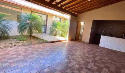 Excelente casa no Mais Parque