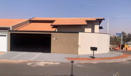 Casa térrea e nova