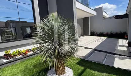 Casa 03 Quartos  Sofisticação e Conforto no Bairro Joáia