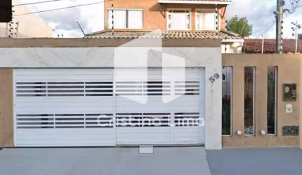 Casa no Santa Lúcia