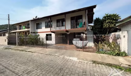 Casa com 3 quartos à venda no Vorstadt, Blumenau , 99 m2 por R$ 650.000