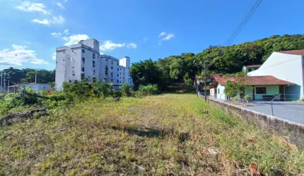 Terreno comercial à venda no Tribess, Blumenau  por R$ 950.000