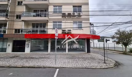 Ponto comercial com 1 sala para alugar na Vila Nova, Blumenau , 113 m2 por R$ 7.900
