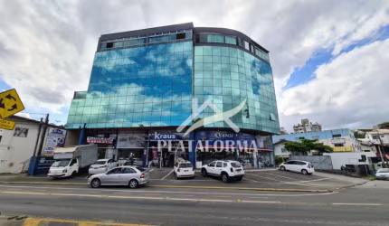 Ponto comercial com 8 salas para alugar no Fortaleza, Blumenau , 140 m2 por R$ 3.900