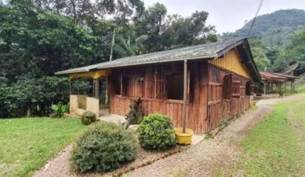 Casa com 2 quartos à venda no Gaspar Alto, Gaspar , 180 m2 por R$ 350.000