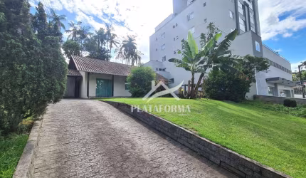 Casa comercial com 1 sala para alugar na Escola Agrícola, Blumenau , 100 m2 por R$ 5.000