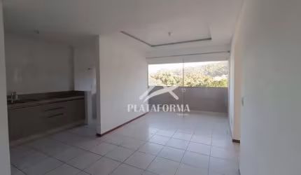 Apartamento com 2 quartos para alugar no Velha, Blumenau , 73 m2 por R$ 2.200
