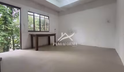 Casa com 1 quarto para alugar no Victor Konder, Blumenau  por R$ 900