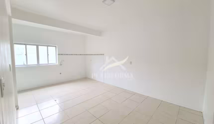 Apartamento com 2 quartos para alugar no Tribess, Blumenau , 96 m2 por R$ 1.600