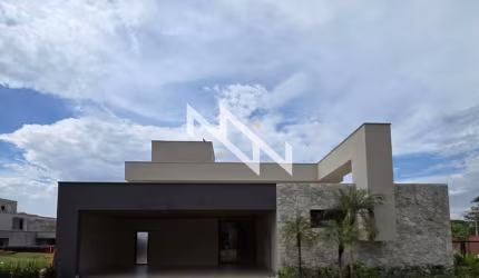 Casa Térrea 4 Suítes - Condomínio Fechado