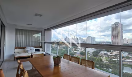 Apartamento mobiliado com vista para o Parque Areião - Setor Marista