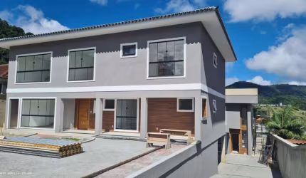 Casa em Condomínio para Venda em Teresópolis, Comary, 3 dormitórios, 2 suítes, 3 banheiros, 1 vaga