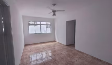 Apto 3 dorms p/ locação em Santos no Embaré