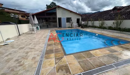 Casa à venda no bairro Parque São Luiz - Teresópolis/RJ