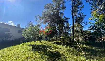 Terreno à venda no bairro Golfe - Teresópolis/RJ