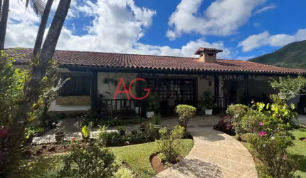 Casa à venda no bairro Tijuca - Teresópolis/RJ