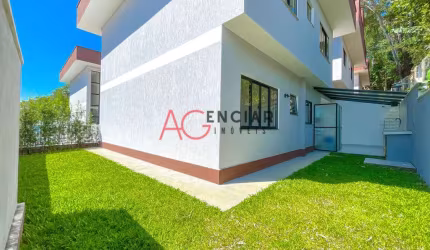 CASA MODERNA NO CENTRO DE TERESÓPOLIS