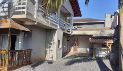 CASA no JOÃO COSTA com 6 quartos para VENDA, 214 m²