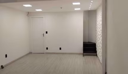 Loja no para venda na Vila Santa Cecília - Volta Redonda - RJ